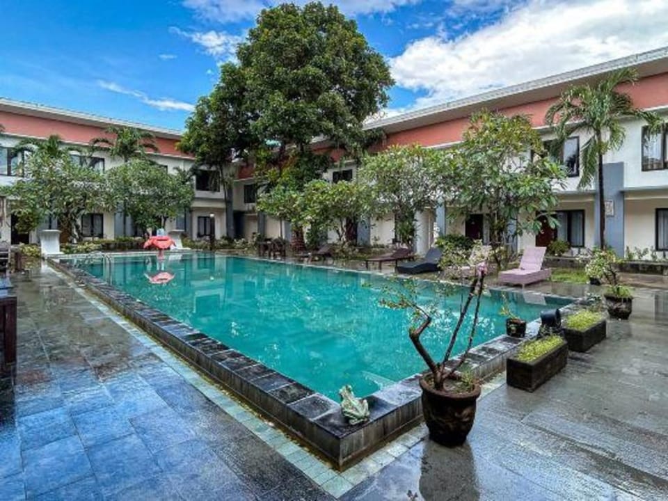 Ozz Hotel Kuta Bali manage by Ozz Group Hotel in Kuta