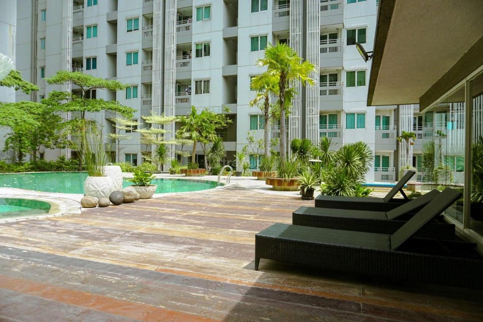 Homey and Modern Studio at Sky Terrace Apartment By Travelio Apartment in Jakarta