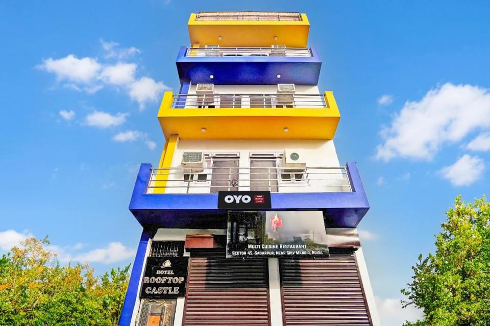 Hotel O Rooftop Castle Hotel in Noida