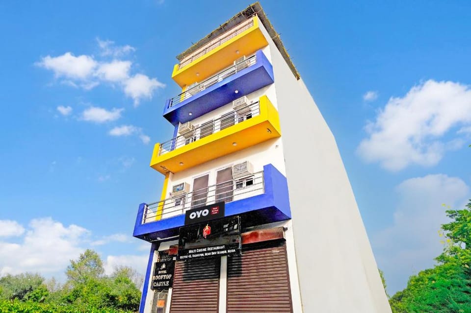 Hotel O Rooftop Castle Hotel in Noida
