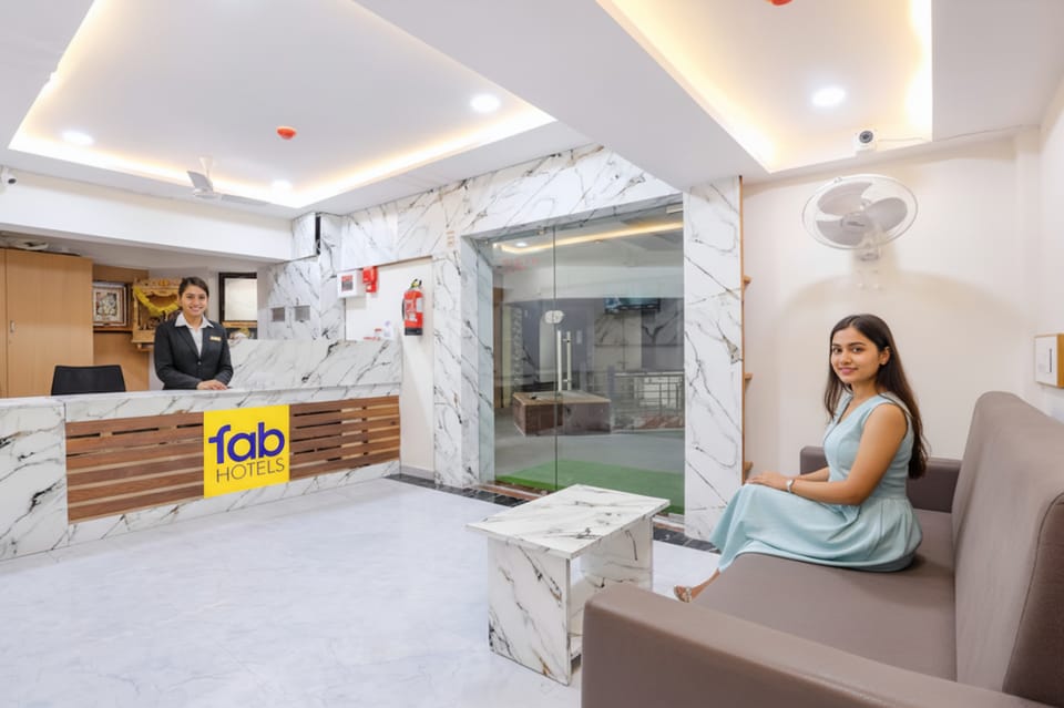 FabHotel Crystal I - Gandhinagar Hotel in Gandhinagar