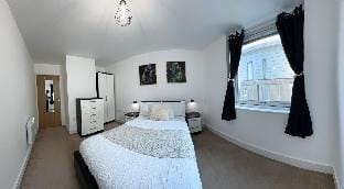 Chatham Quays - Tranquil Oasis Apartment in Rochester
