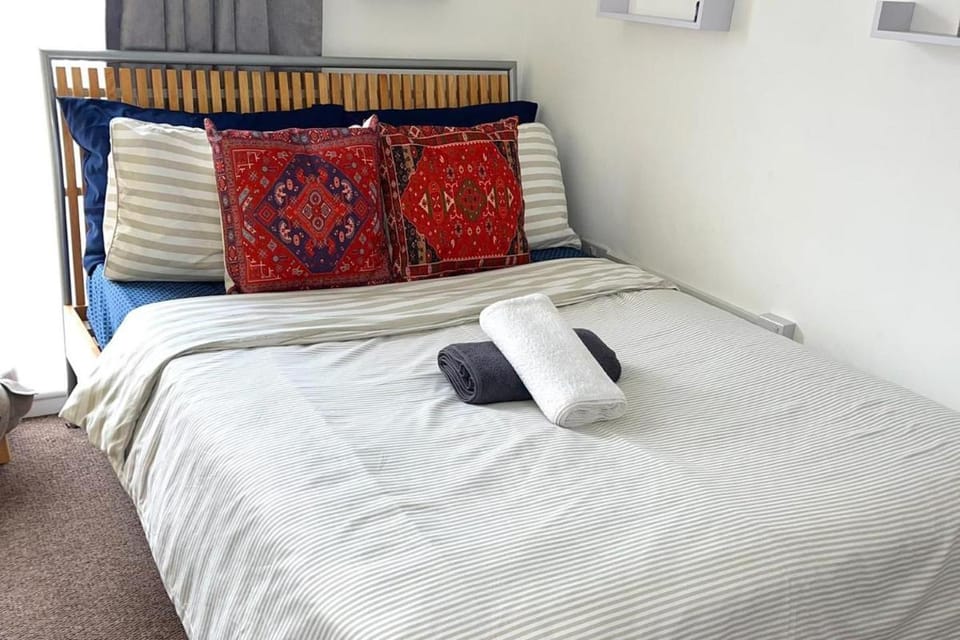 Norwich Apartment - Cosy & Comfortable 1 Bedroom Apartment in Ilford