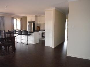Robbo's Vacation rental in Moonta Bay