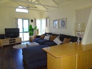 Telly's at Palm Cove Vacation rental in South Australia