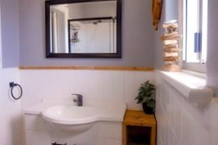 The Little White House Vacation rental in Port Vincent