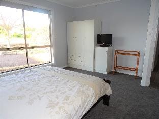 Whileaway Vacation rental in Port Hughes