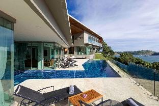 Villa W Collection 9BR, full service with Chef Villa in Rawai