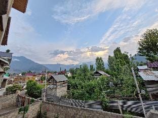 Little Paradise Kashmir Vacation rental in India