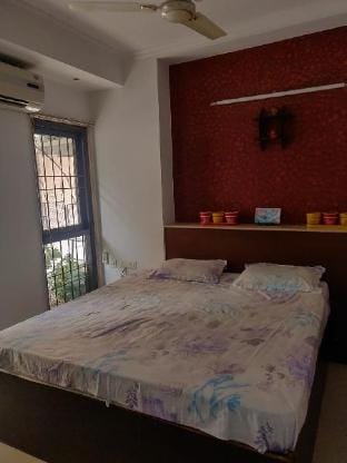 Cozy 2 BHK Apartment in Saket Near Max Hospital Vacation rental in New Delhi