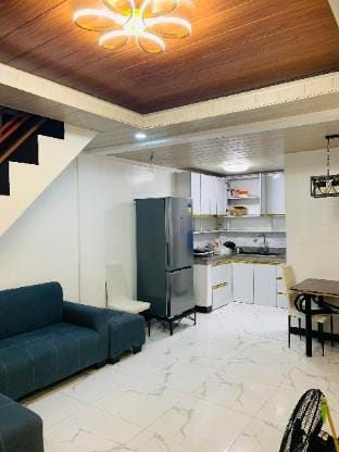 2BR Modern House + Netflix + Rooftop San Mateo Vacation rental in Quezon City