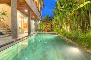 Magnolia 1 BR Private Pool Villa AN40B Villa in North Kuta