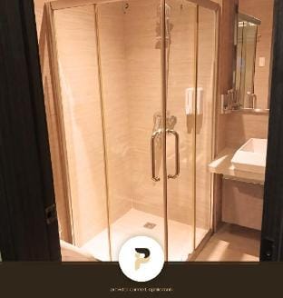 Spacious 1BR w/ 2 Beds near Casino Vacation rental in Pasay