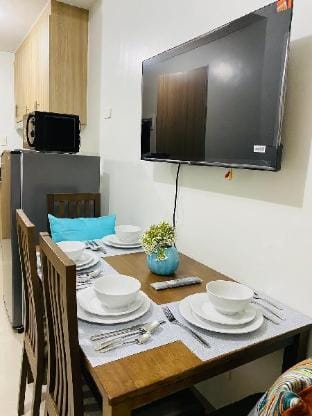 Shore 2 Residences - Unit 1633 Tower 3 Apartment in Pasay