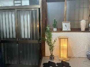 Nipponbashi Kuromon market 2min for walk  Vacation rental in Osaka