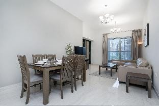 Group Stay I Near Dubai Mall I Family friendly Apartment in Dubai