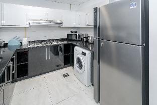 Group Stay I Near Dubai Mall I Family friendly Apartment in Dubai