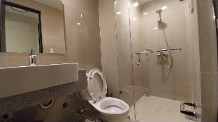 New 83 sqm condo  @ Uptown Parksuites Tower 2  BGC Vacation rental in Makati
