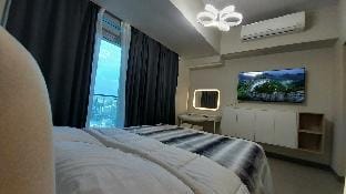 New 83 sqm condo  @ Uptown Parksuites Tower 2  BGC Vacation rental in Makati