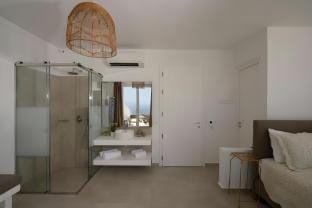 Exclusive pool with sea view H5 Villa in Imerovigli