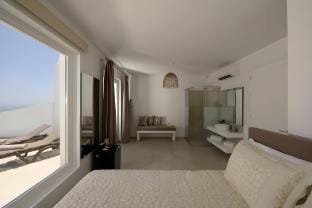Exclusive pool with sea view H5 Villa in Imerovigli