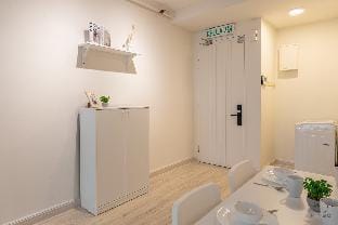 Ins Design Loft #MidValley Mall #Netflix #500mbps Apartment in Federal Territory of Kuala Lumpur