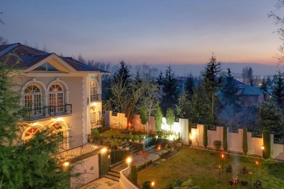 Lecasa Luxury Homestay Vacation rental in India