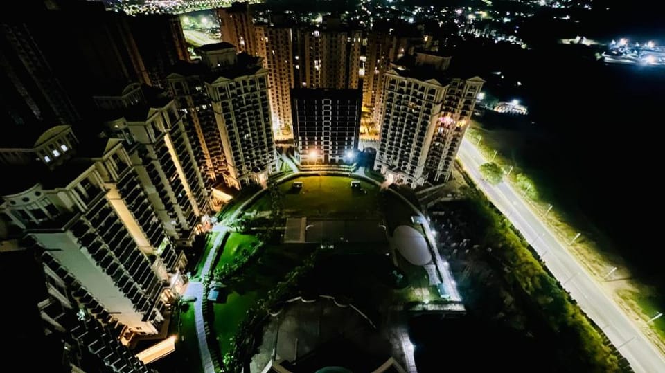 Cozy Haven Apartment in Noida