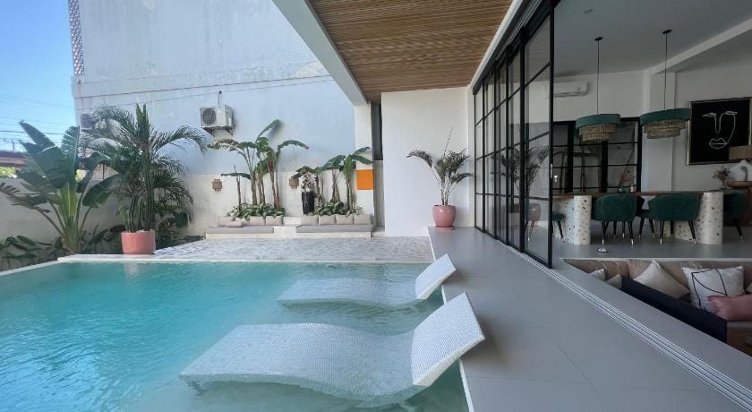 Arrova Bali Berawa Hotel in North Kuta