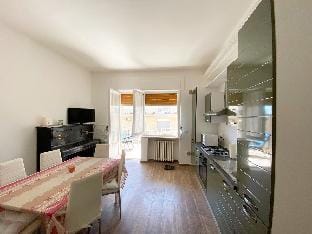 Alba dei Glicini | Comfort in the Pedestrian Heart Apartment in Apulia