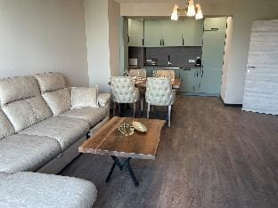 Sea Breeze Apartment in Burgas