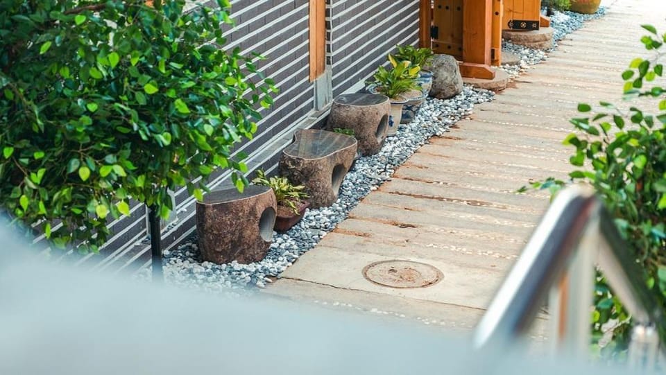 Gyeongju Recreation Area Hanok Pool Villa Bed and Breakfast in South Korea
