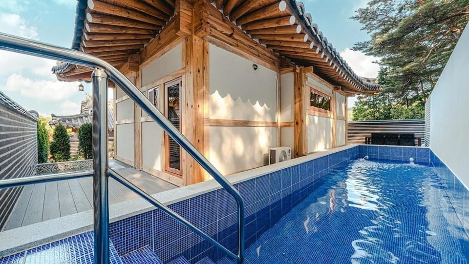 Gyeongju Recreation Area Hanok Pool Villa Bed and Breakfast in South Korea