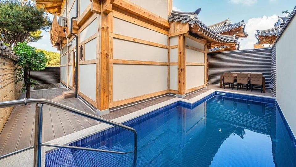 Gyeongju Recreation Area Hanok Pool Villa Bed and Breakfast in South Korea