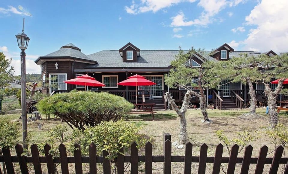 Mongsanpo Dream House Bed and Breakfast in South Korea