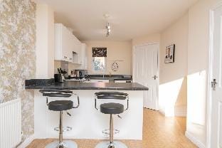 Beautiful 2-bedroom house with parking and garden Vacation rental in Wolverhampton
