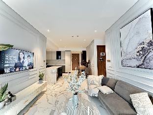 Chic, Unbeatable LOCATION, Great Value!!! Apartment in Ho Chi Minh City
