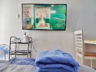 Studio 605 w/ Balcony Serin West O9353 G35. 23O Vacation rental in Tagaytay