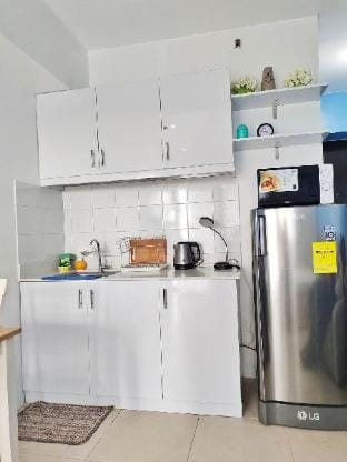 Studio 605 w/ Balcony Serin West O9353 G35. 23O Vacation rental in Tagaytay