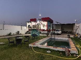Aarvi bijender farm Villa in Haryana