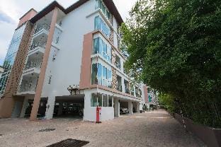 636 - Penthouse 155sqm 1km Away From Patong Beach Apartment in Patong