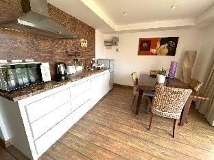 Sea view 2br Kata apartment near Santosa SPA D5 Apartment in Rawai