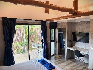 Modern Bungalow w/  Kitchen - 5m walk to the beach Vacation rental in Sala Dan