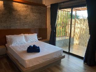 Modern Bungalow w/  Kitchen - 5m walk to the beach Vacation rental in Sala Dan