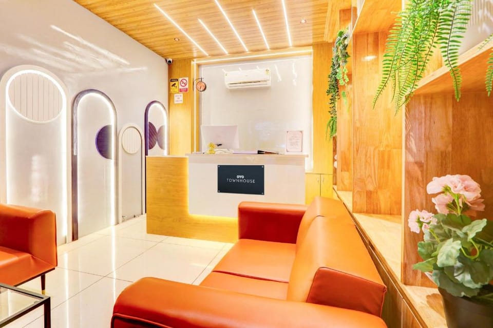 Super Townhouse CASA GRAND HIMAYATNAGAR Hotel in Hyderabad