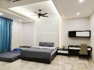 Ampang pool villa/10minipoh town/4br20p/pool table Vacation rental in Ipoh