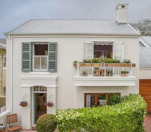 Charming Coastal Townhouse at The Majestic Vacation rental in Cape Town