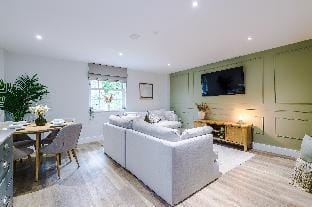 Rock Mill - The Penthouse Suite Apartment in High Peak District