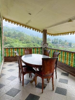 Villa Betawi Puncak Gunung Mas Cisarua Villa in Cisarua