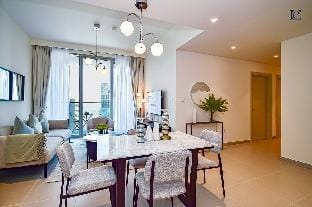 Stylish 2BR Apt with City View in Forte Downtown Apartment in Dubai